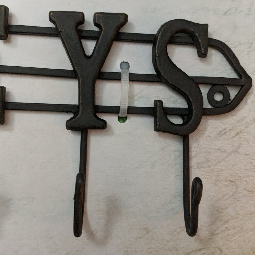 Wall -Mounted Key Rack Organizer - Picture 5 of 8